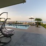 Villa Constandinos - Private Pool - Sleeps 8