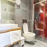 Constandinos - Private Pool - Sleeps 8 Villa *