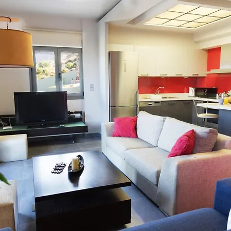 Constandinos - Private Pool - Sleeps 8 Βίλα