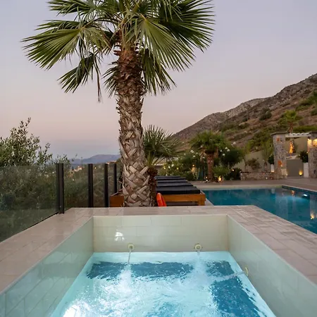 Constandinos - Private Pool - Sleeps 8 * Herszonisszosz