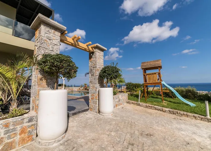 Constandinos - Private Pool - Sleeps 8 * Hersonissos (Crete)