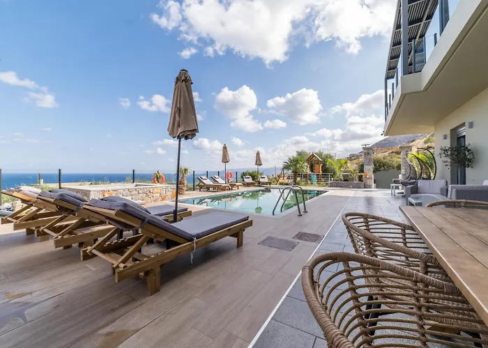 Constandinos - Private Pool - Sleeps 8 Villa