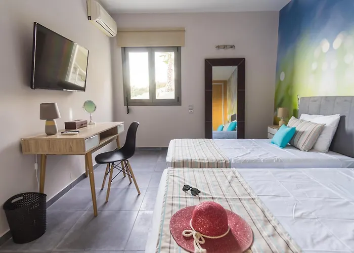 Constandinos - Private Pool - Sleeps 8 Villa Hersonissos (Crete)