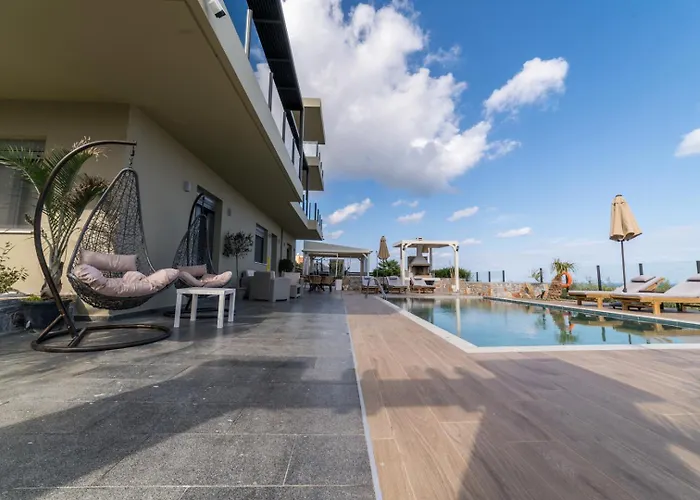 Constandinos - Private Pool - Sleeps 8 Villa Hersonissos (Crete)