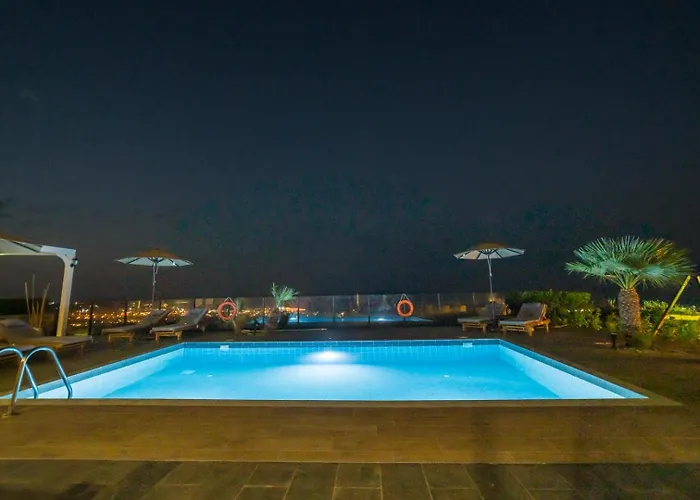 Constandinos - Private Pool - Sleeps 8 Βίλα Χερσόνησος