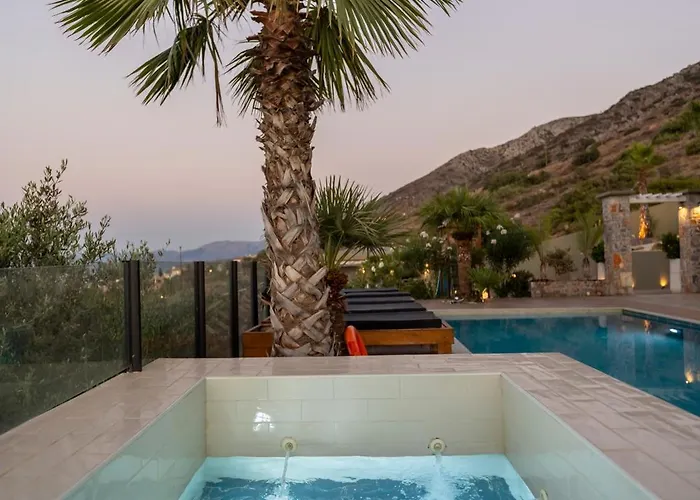 Constandinos - Private Pool - Sleeps 8 * Hersonissos (Crete)