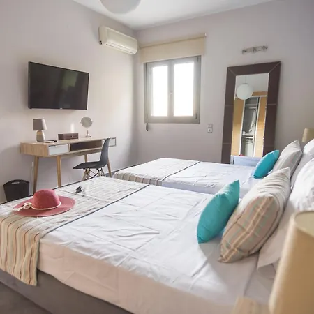 Constandinos - Private Pool - Sleeps 8 * Херсонісос